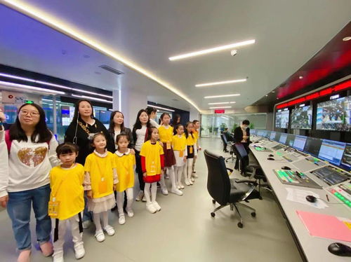 探秘廣東廣播電視臺(tái) 體驗(yàn)家?guī)憬饷軓V播電視節(jié)目制作流程